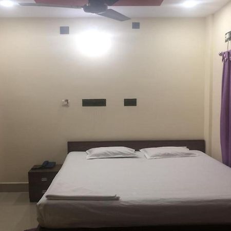 Staymaker Hotel Sannidhyo Shanti Niketan Exterior photo